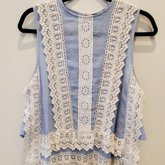 Zara Tops - Zara Sleeveless Top!